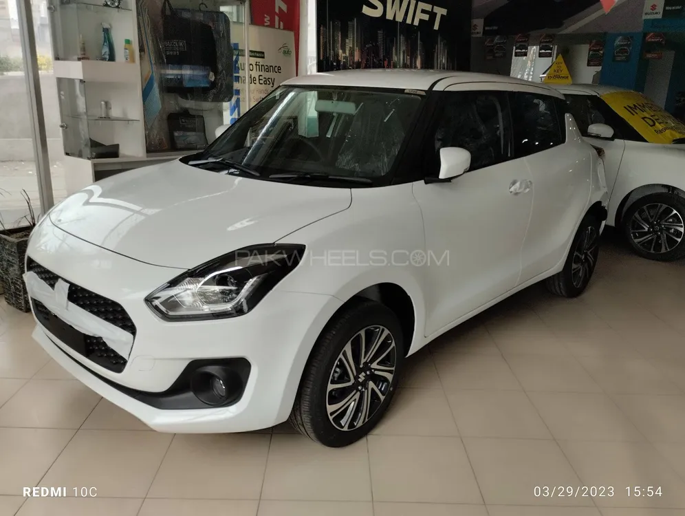 Suzuki Swift 2023 for Sale in Lahore Image-1