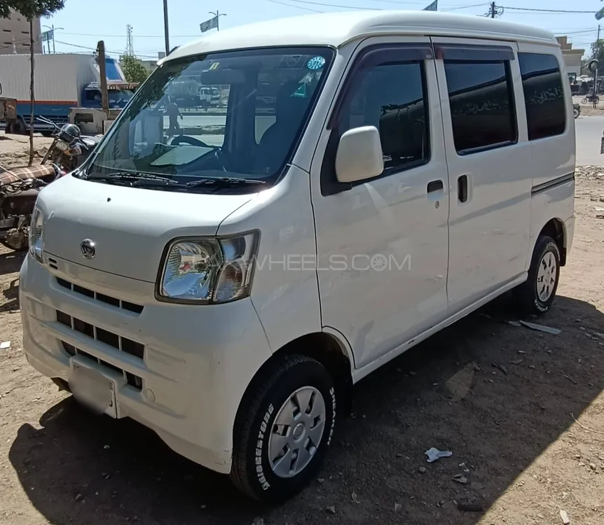 Daihatsu Hijet 2014 for Sale in Karachi Image-1