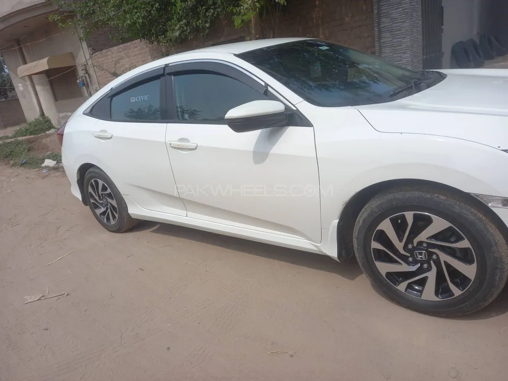 Honda Civic 2016 for Sale in Chiniot Image-1