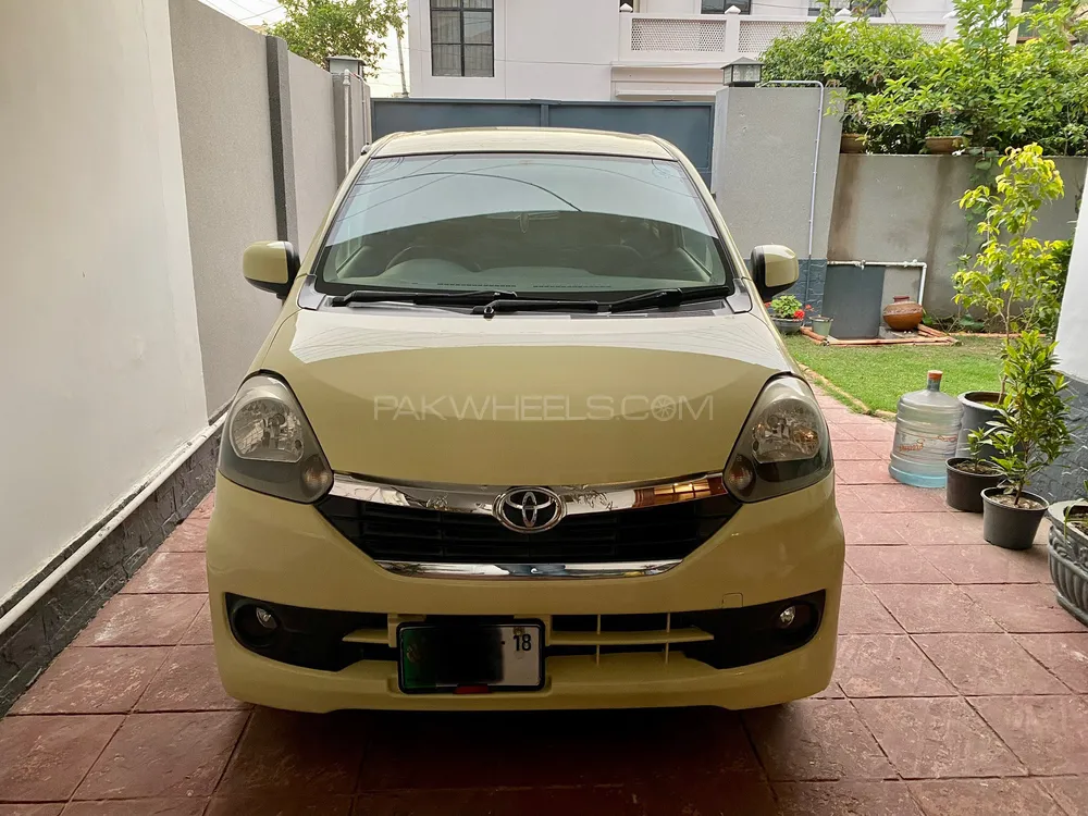 Toyota Pixis Epoch X 2014 for sale in Lahore | PakWheels