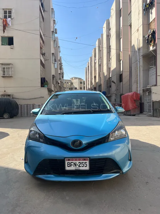 Toyota Vitz 2014 for Sale in Karachi Image-1