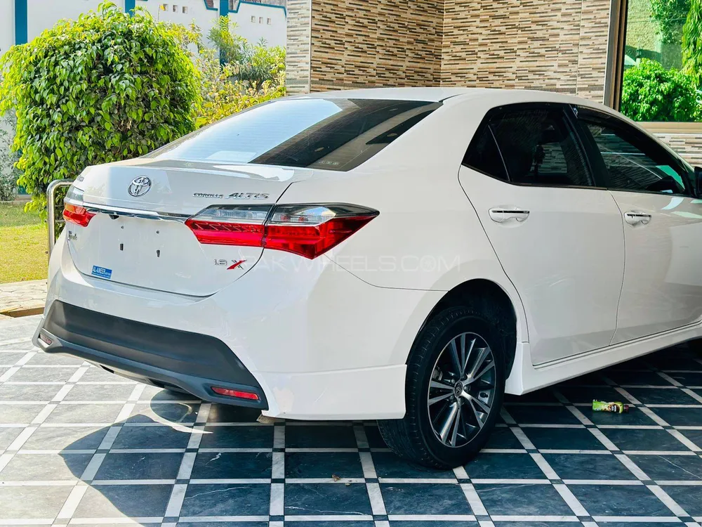 Toyota Corolla 2021 for Sale in Gujrat Image-1
