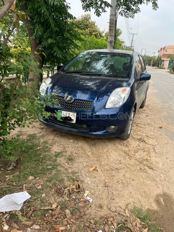 Toyota Vitz 2006 for Sale in Lahore Image-1