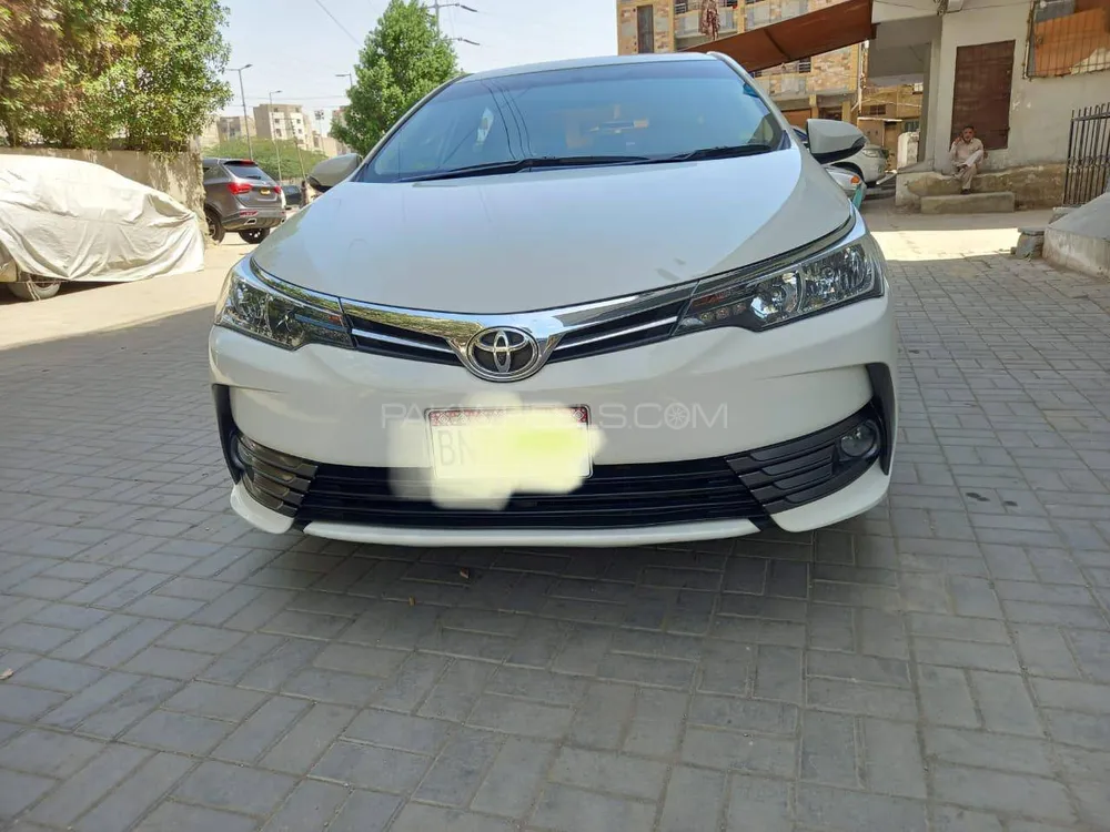 Toyota Corolla 2018 for Sale in Karachi Image-1