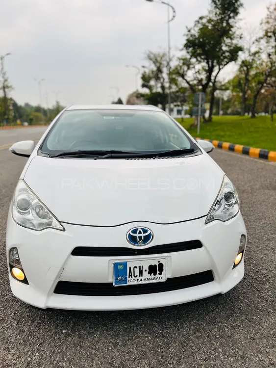 Toyota Aqua 2012 for Sale in Islamabad Image-1