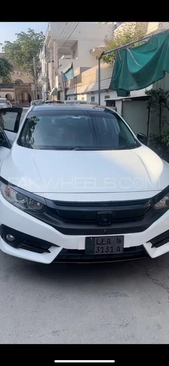 Honda Civic 2016 for Sale in Faisalabad Image-1