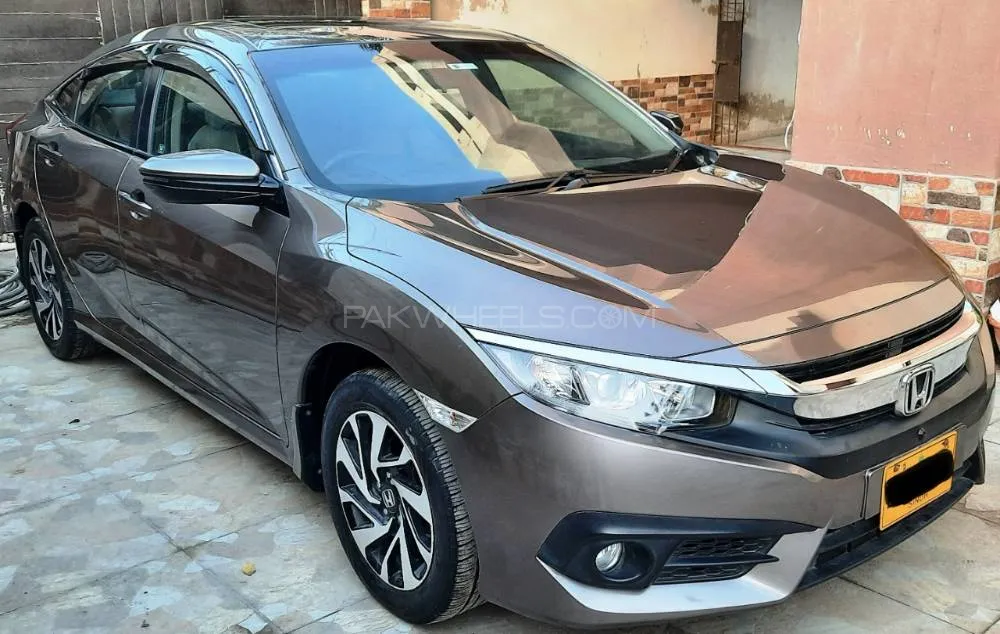 Honda Civic 2018 for Sale in Karachi Image-1