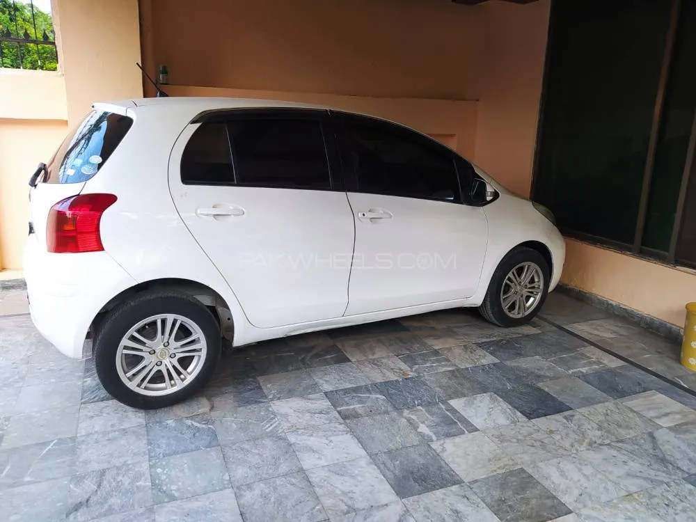 Toyota Vitz 2008 for Sale in Lahore Image-1
