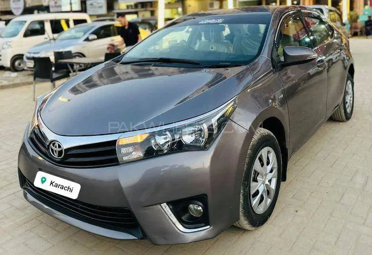 Toyota Corolla 2015 for Sale in Karachi Image-1