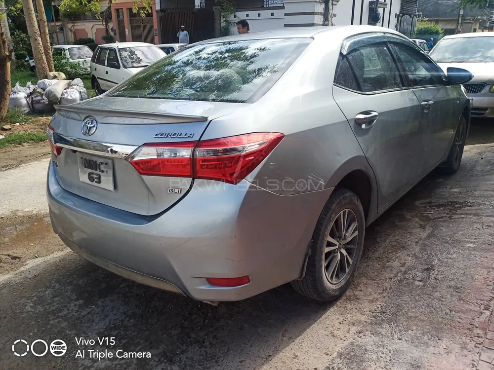Toyota Corolla 2015 for Sale in Multan Image-1