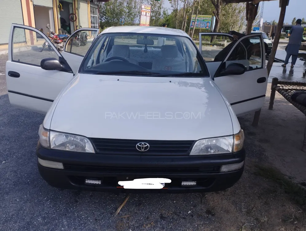 Toyota Corolla 2000 for Sale in Mardan Image-1