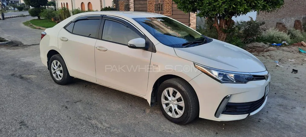 Toyota Corolla 2018 for Sale in Lahore Image-1