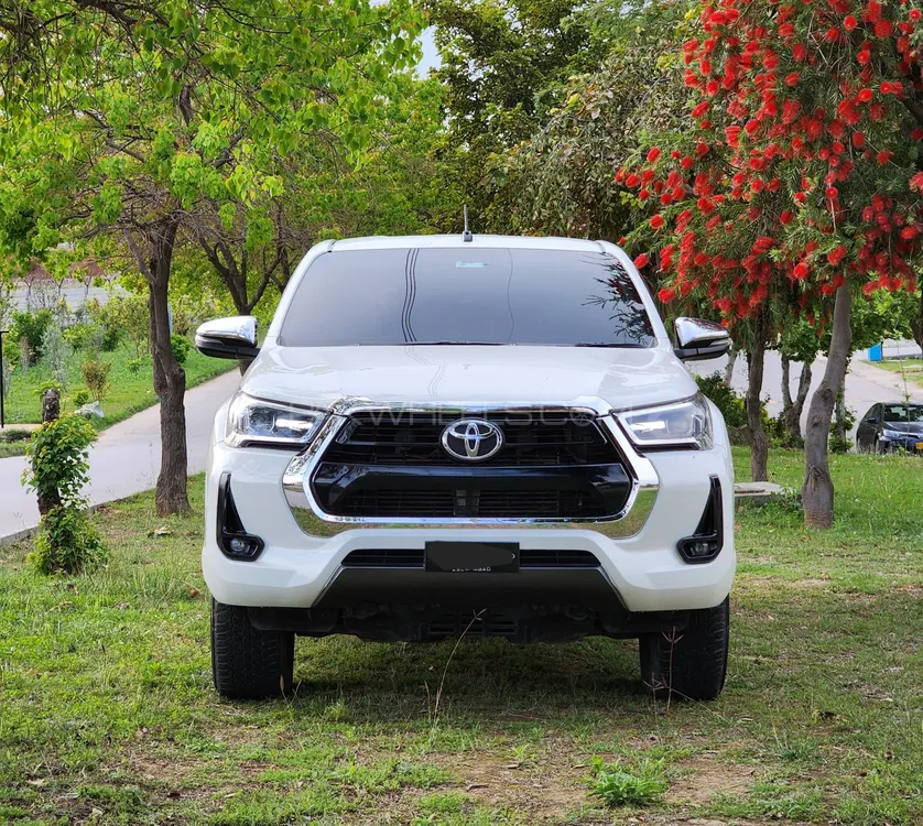 Toyota Hilux 2020 for Sale in Islamabad Image-1