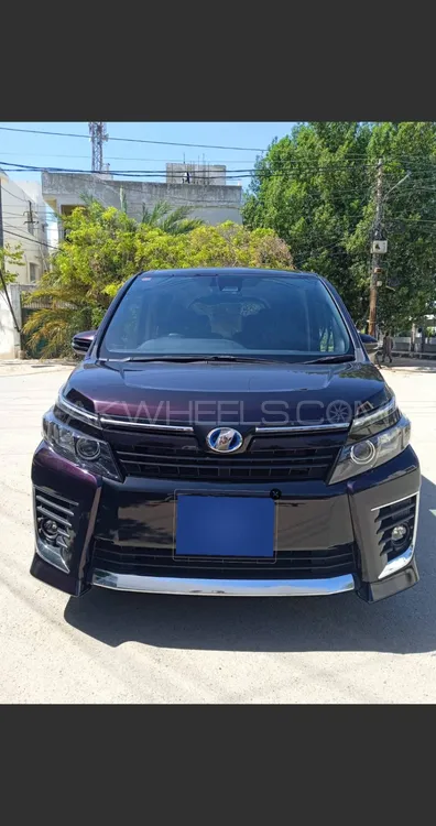 Toyota Voxy 2016 for Sale in Karachi Image-1