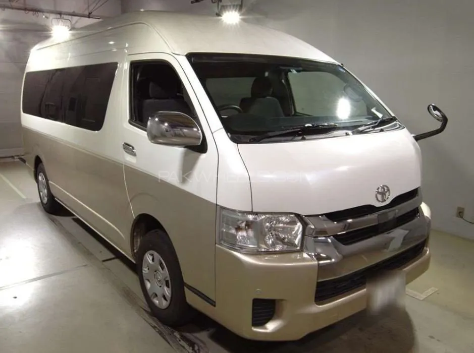 Toyota Hiace 2018 for Sale in Lahore Image-1