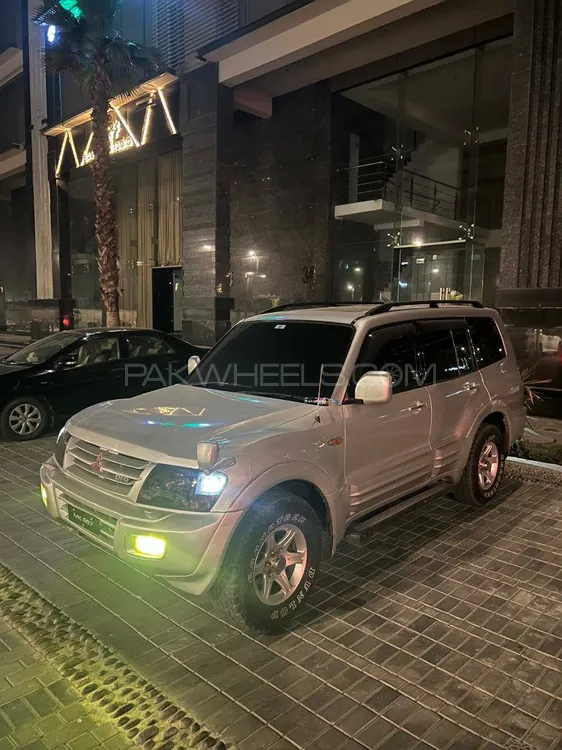 Mitsubishi Pajero 2002 for Sale in Lahore Image-1