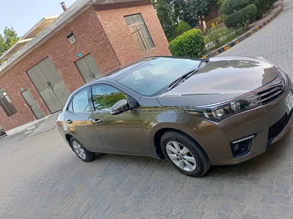 Toyota Corolla 2014 for Sale in Muzaffar Gargh Image-1
