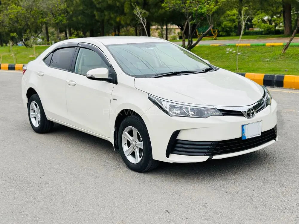 Toyota Corolla 2019 for Sale in Islamabad Image-1