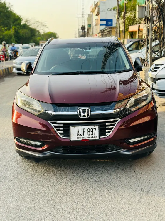 Honda Vezel 2014 for Sale in Lahore Image-1