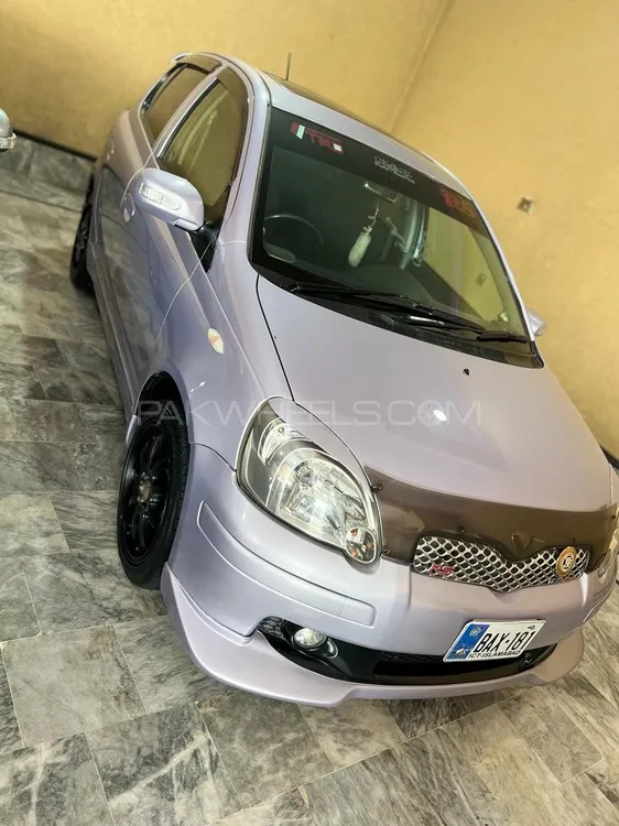 Toyota Vitz 2004 for Sale in Peshawar Image-1