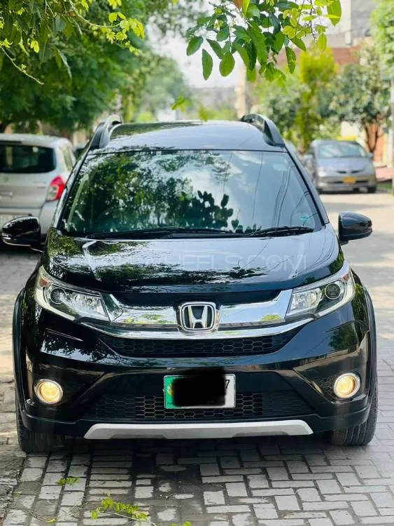 Honda BR-V 2017 for Sale in Faisalabad Image-1