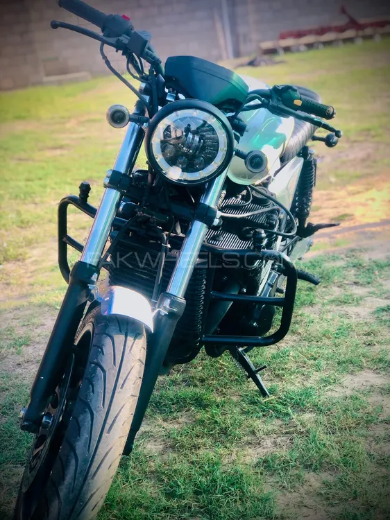 Suzuki GS750 1985 for Sale Image-1