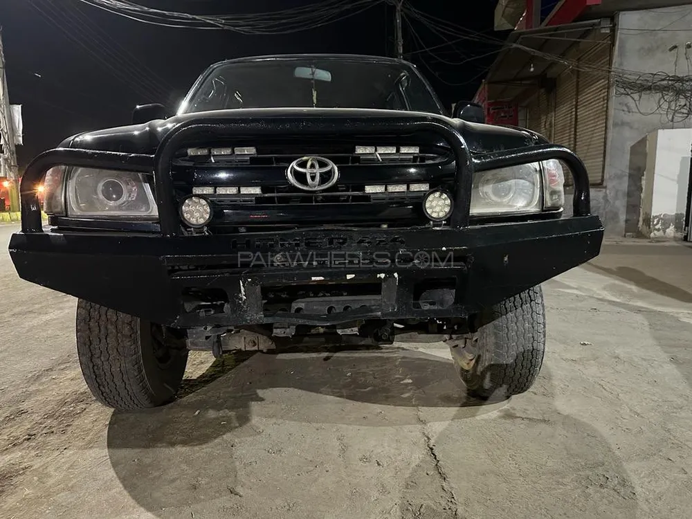Toyota Hilux 2002 for Sale in Gojra Image-1