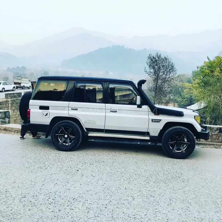 Toyota Prado 1990 for Sale in Mansehra Image-1