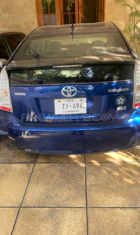Toyota Prius 2010 for Sale in Peshawar Image-1