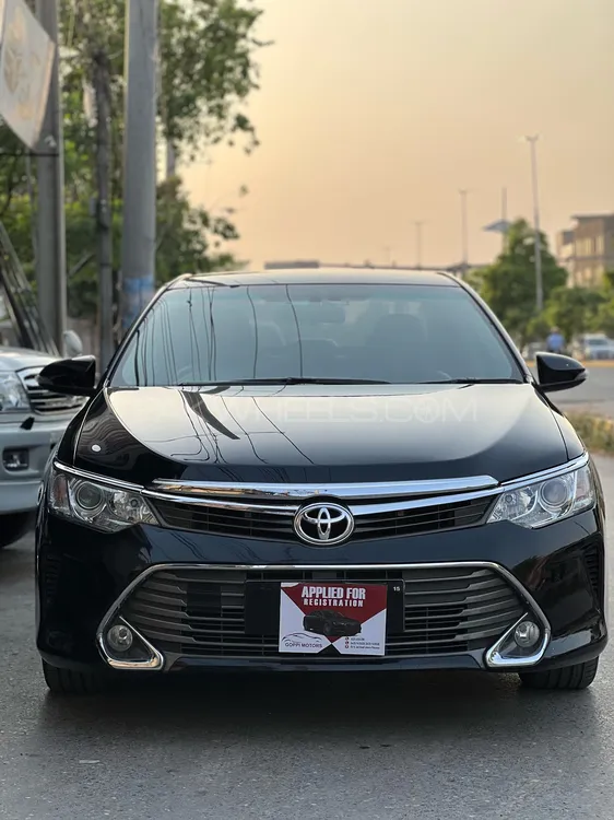 Toyota Camry 2011 for Sale in Lahore Image-1