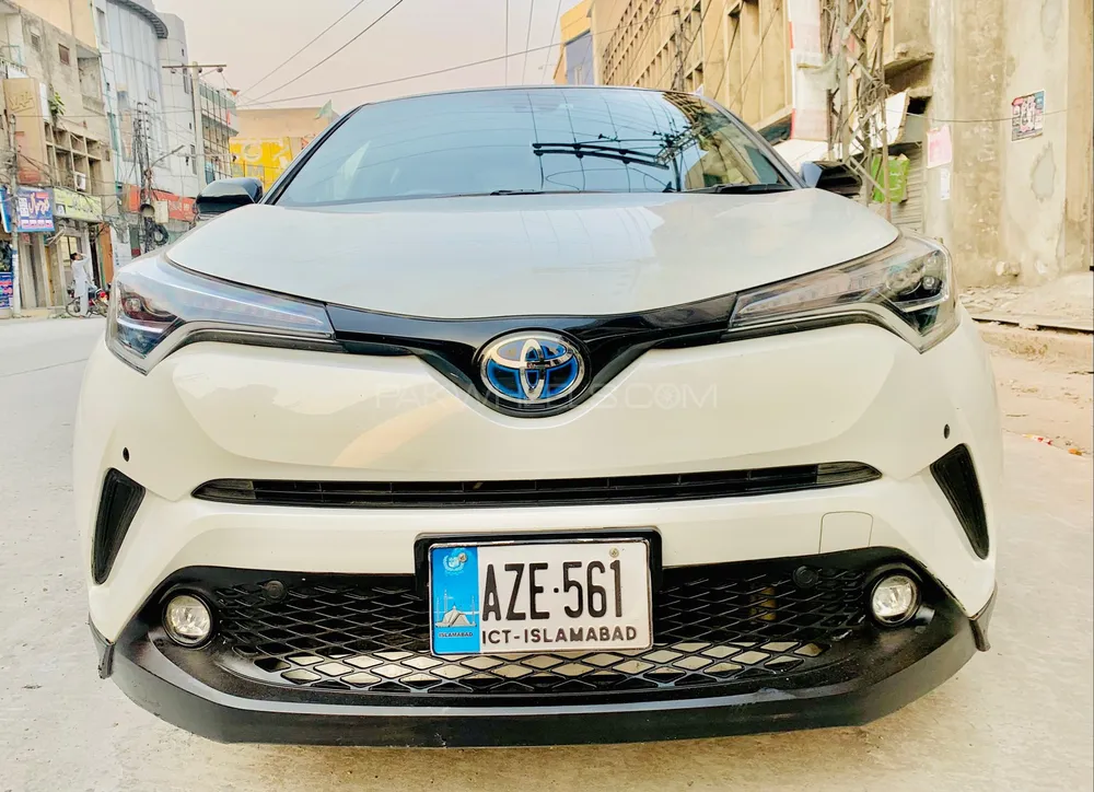 Toyota C-HR 2018 for Sale in Gujrat Image-1