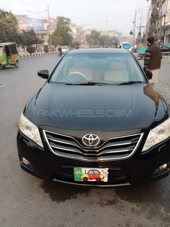 Toyota Camry 2010 for Sale in Lahore Image-1