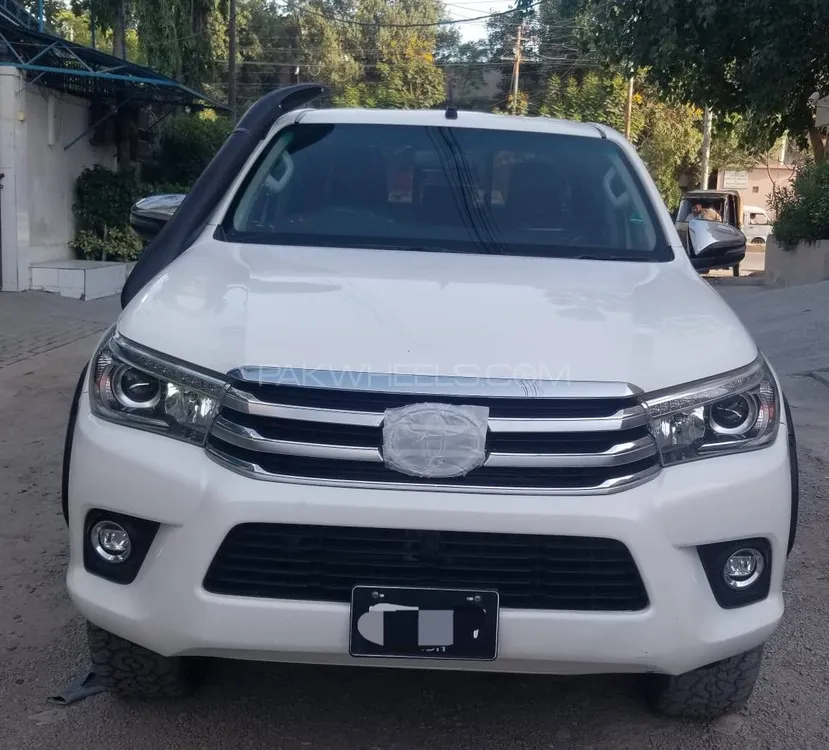 Toyota Hilux 2020 for Sale in Karachi Image-1