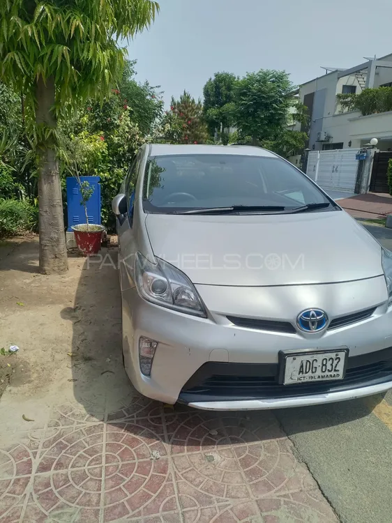 Toyota Prius 2013 for Sale in Lahore Image-1
