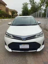 Toyota Corolla Fielder Hybrid G  WB  2018 for Sale
