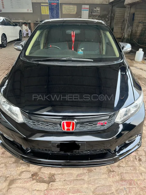 Honda Civic 2013 for Sale in Sahiwal Image-1