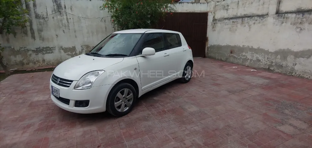Suzuki Swift 2018 for Sale in Islamabad Image-1