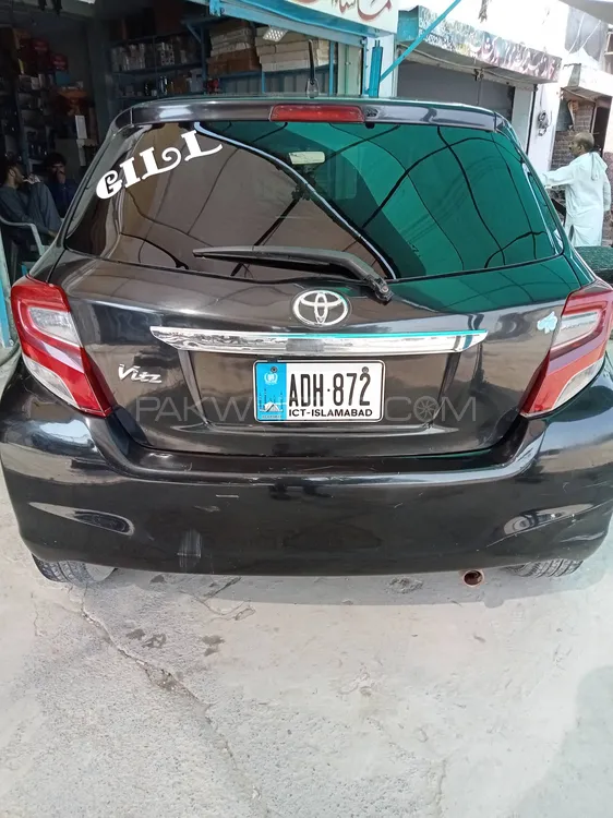 Toyota Vitz 2014 for Sale in Multan Image-1