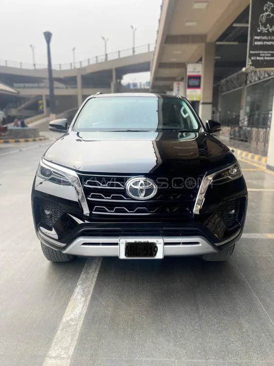 Toyota Fortuner 2021 for Sale in Sialkot Image-1