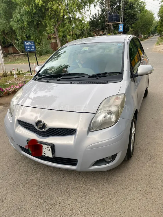 Toyota Vitz 2007 for Sale in Lahore Image-1