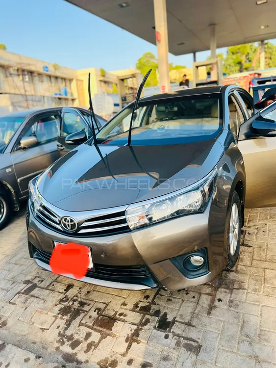 Toyota Corolla 2016 for Sale in Karachi Image-1