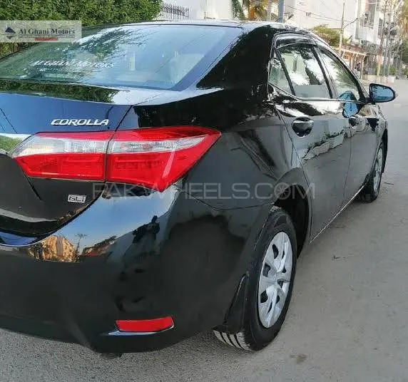Toyota Corolla 2017 for Sale in Gujrat Image-1