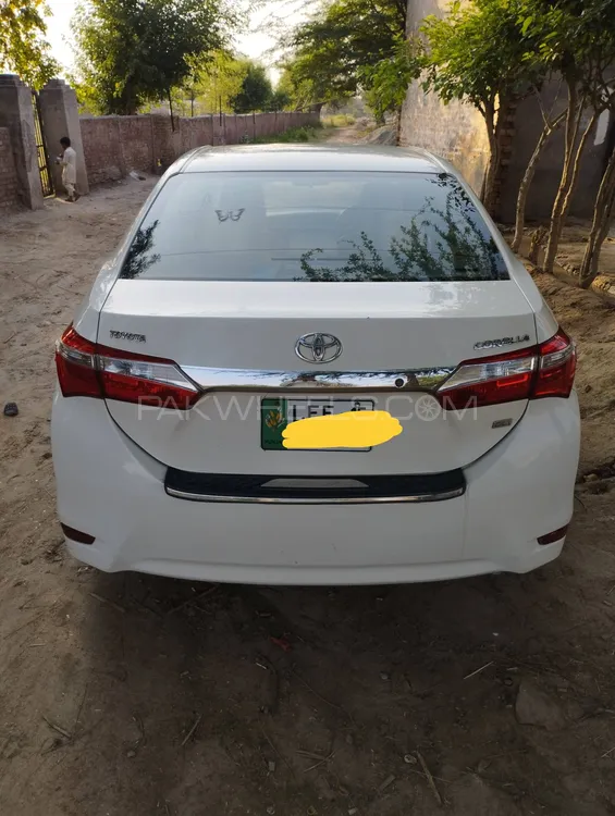 Toyota Corolla 2015 for Sale in Gojra Image-1