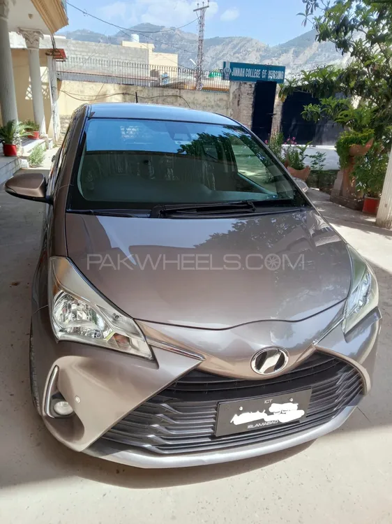 Toyota Vitz 2019 for Sale in Peshawar Image-1
