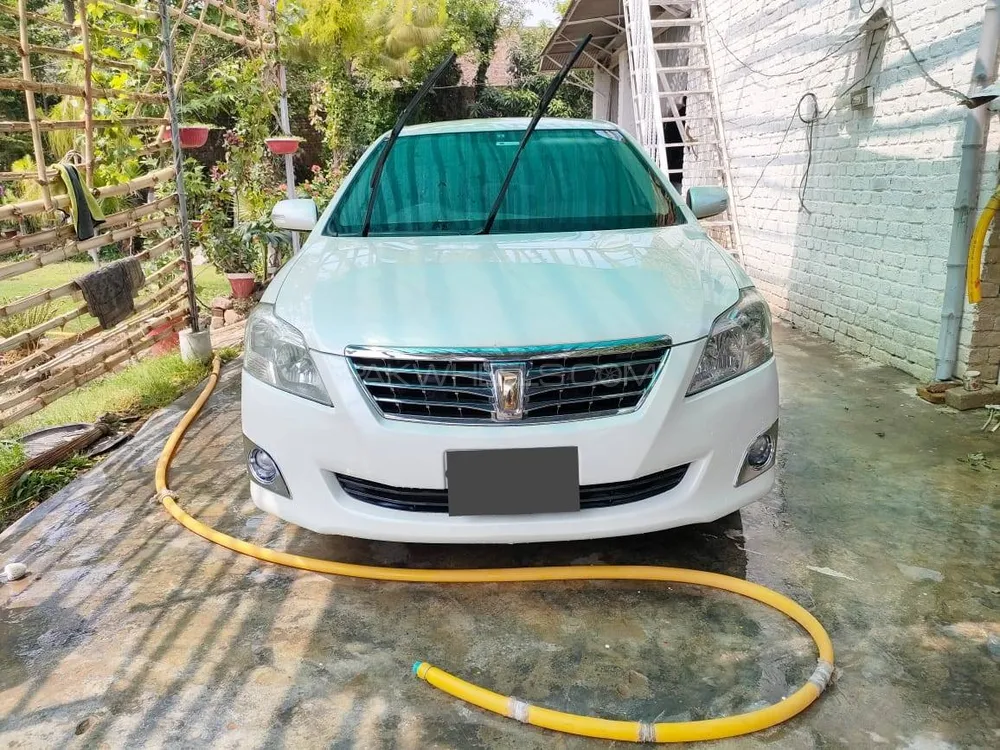 Toyota Premio 2011 for Sale in Peshawar Image-1