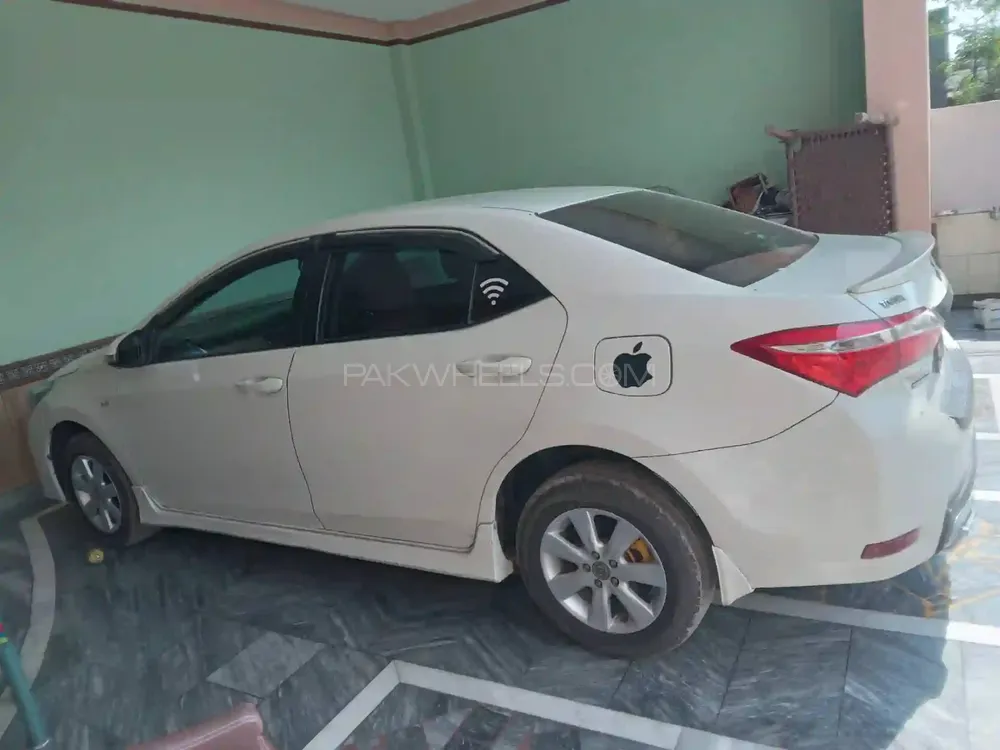 Toyota Corolla 2016 for Sale in Gujrat Image-1