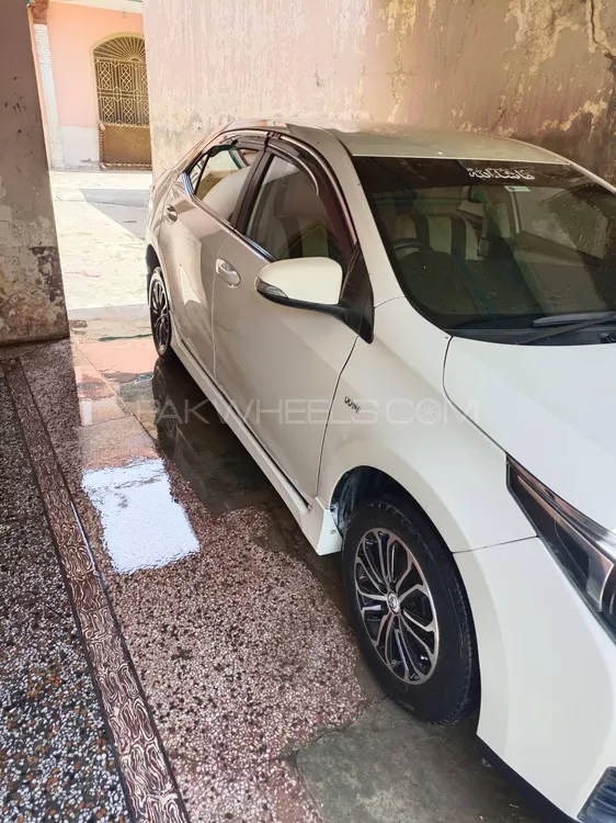 Toyota Corolla 2017 for Sale in Bhimber Image-1