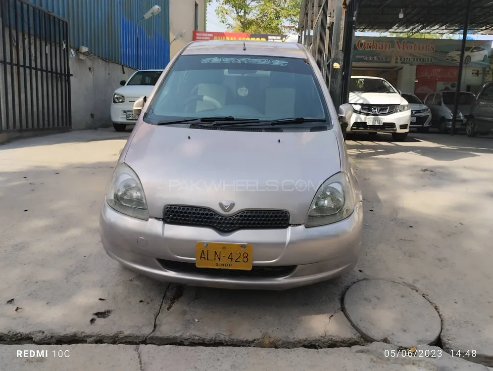 Toyota Vitz 1999 for Sale in Lahore Image-1