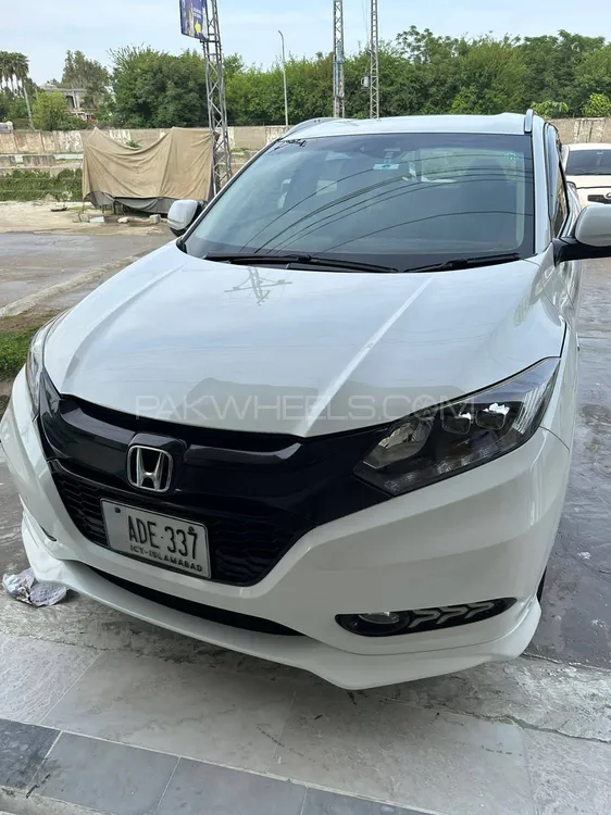 Honda Vezel 2016 for Sale in Mardan Image-1