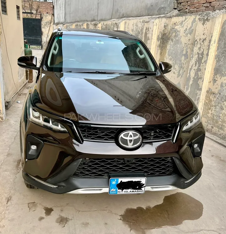 ٹویوٹا فورچیونر 2017 for Sale in سیالکوٹ Image-1